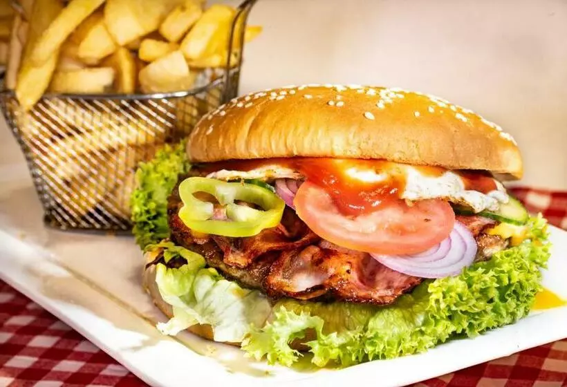 Hotelli Hirschenwirt