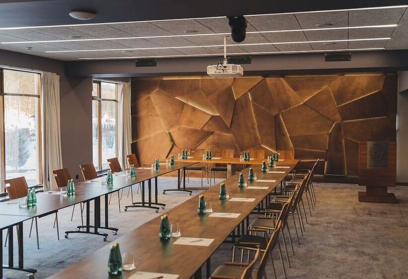 فندق Irys By Derenivska Kupil