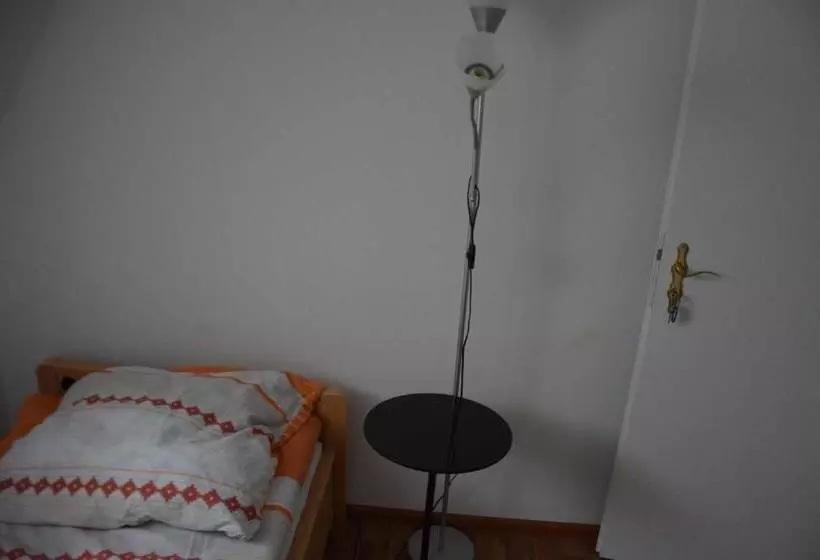 Hotelli Lekoma Pension