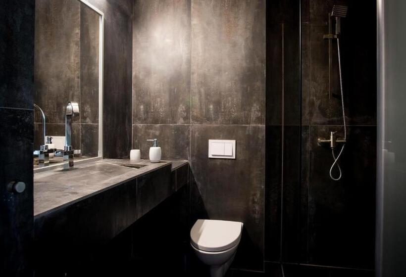 호텔 Living In Delta   Casa De Vacanta