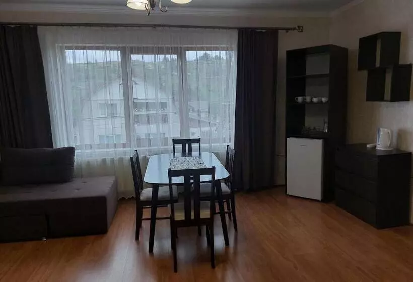 Hotelli Pyate Koleso