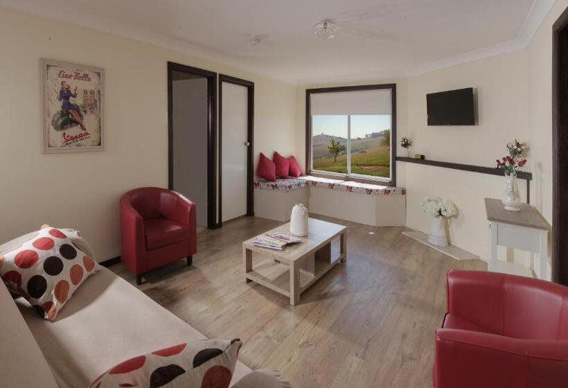 Hotelli Wantana Cottage Farmstay