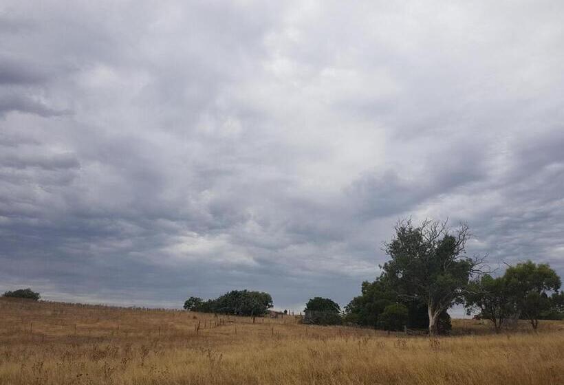 Hotelli Wantana Cottage Farmstay