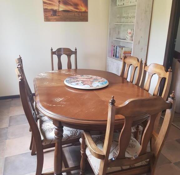 Hotelli Wantana Cottage Farmstay