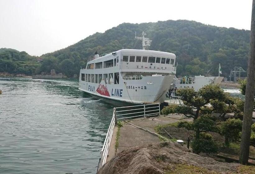 پانسیون Guest House Shiraishi