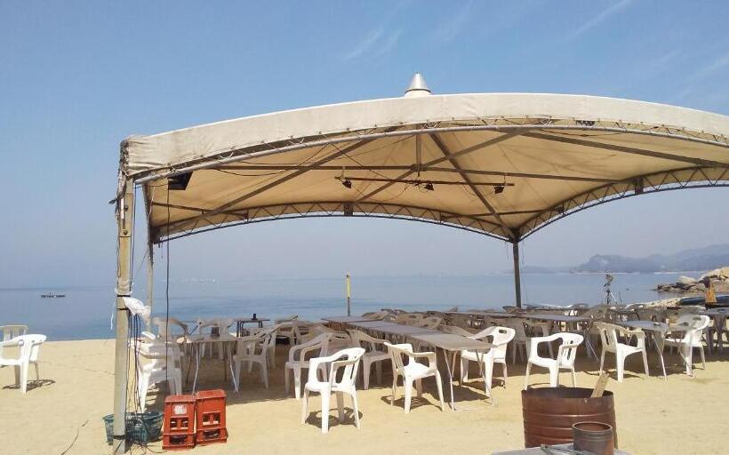 پانسیون Guest House Shiraishi