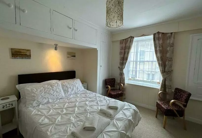 ペンション The Durbeyfield Guest House