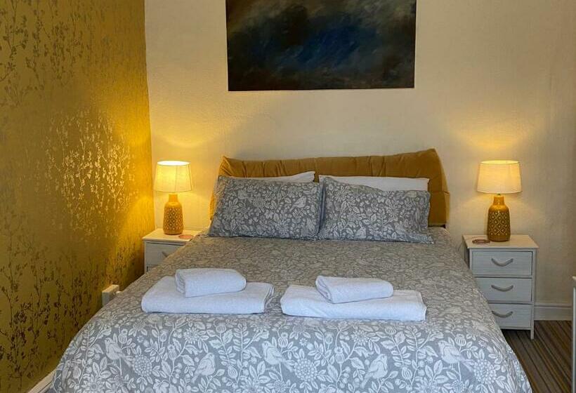 ペンション The Durbeyfield Guest House