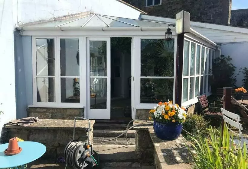 ペンション The Durbeyfield Guest House