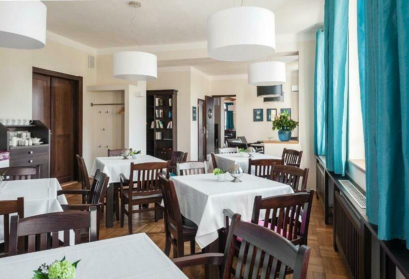 Aneta Hotel & Restaurant