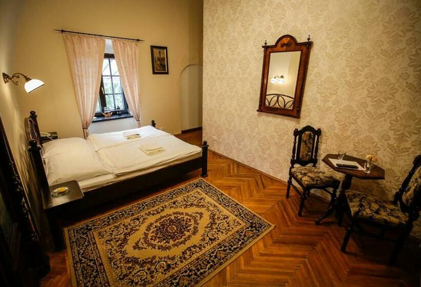 فندق Kaštieľ Fričovce