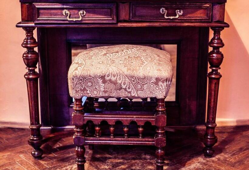 فندق Kaštieľ Fričovce