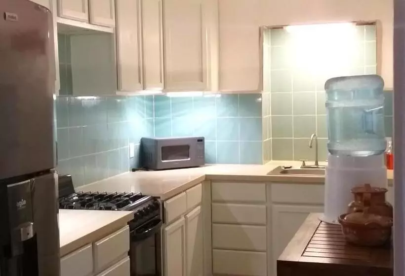 Hotelli Mayan Beach Garden