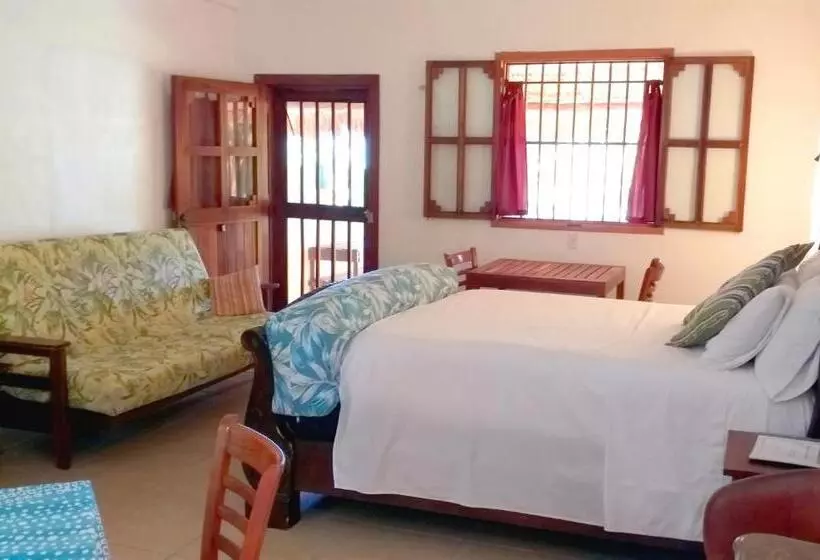 Hotelli Mayan Beach Garden