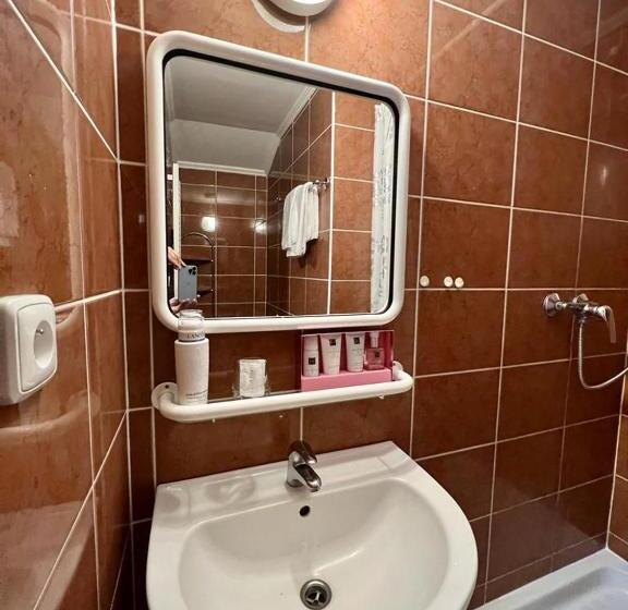 בית מלון כפרי Modrava