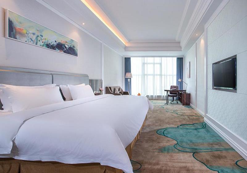 Vienna International Hotel Guangdong Puning Sqaure