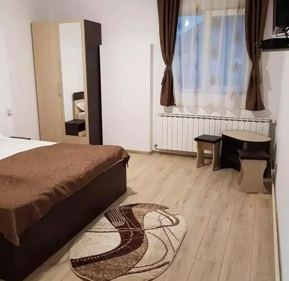 Majatalo Cabana Sarmis Costesti