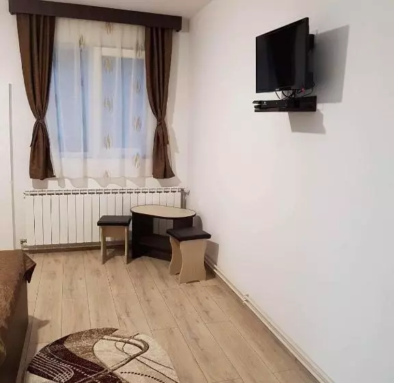 Majatalo Cabana Sarmis Costesti