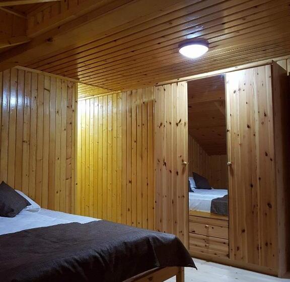 פנסיון Cabana Sarmis Costesti