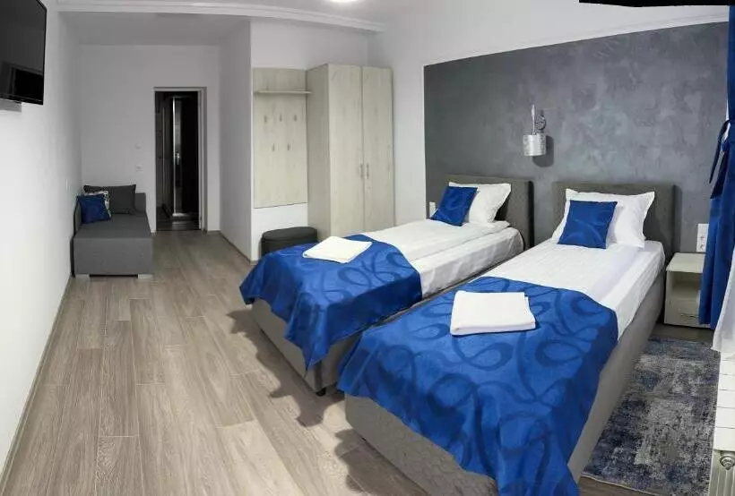 Majatalo Cabana Sarmis Costesti