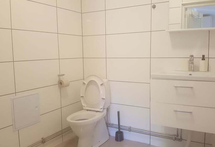 פנסיון Sjötorp Vandrarhem