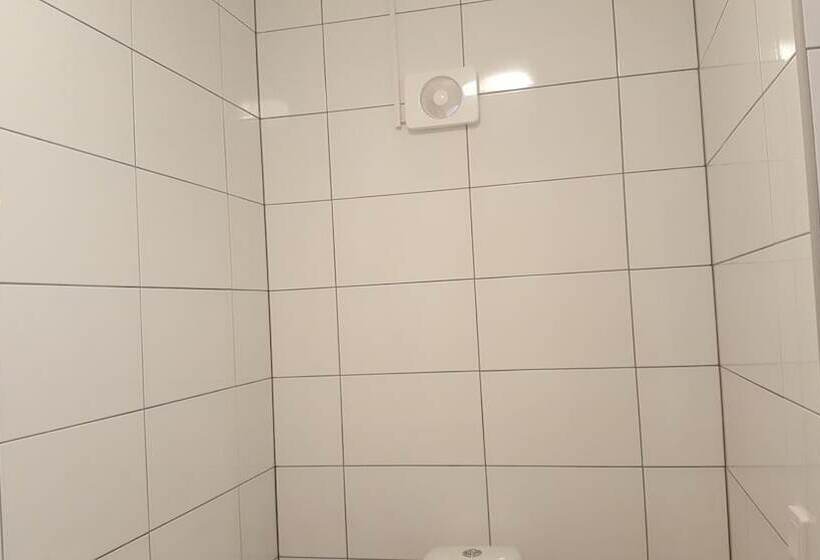 פנסיון Sjötorp Vandrarhem