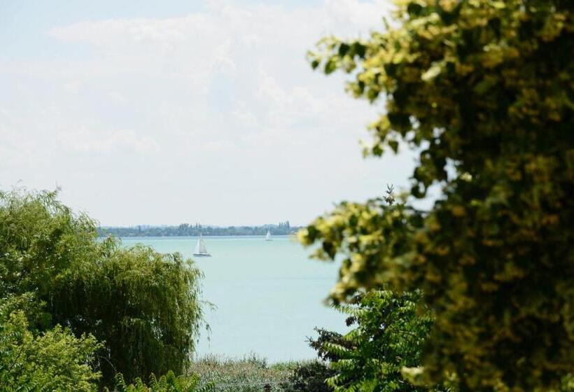 ペンション Sziget23