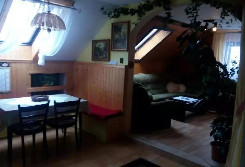 Majatalo U Tří Koček