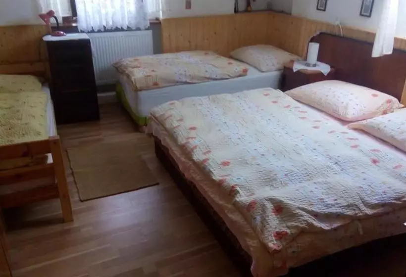 Majatalo U Tří Koček