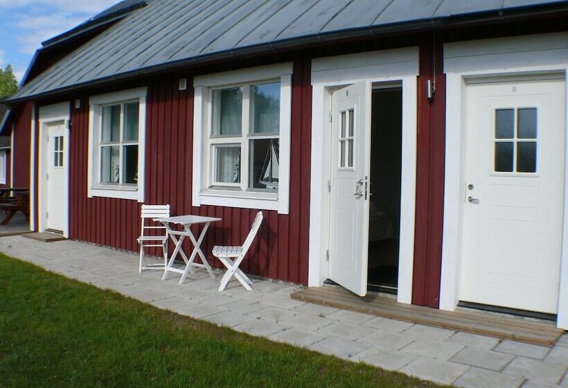 Perssons I Backens Pensionat Sjötorps Vandrarhem & Rum