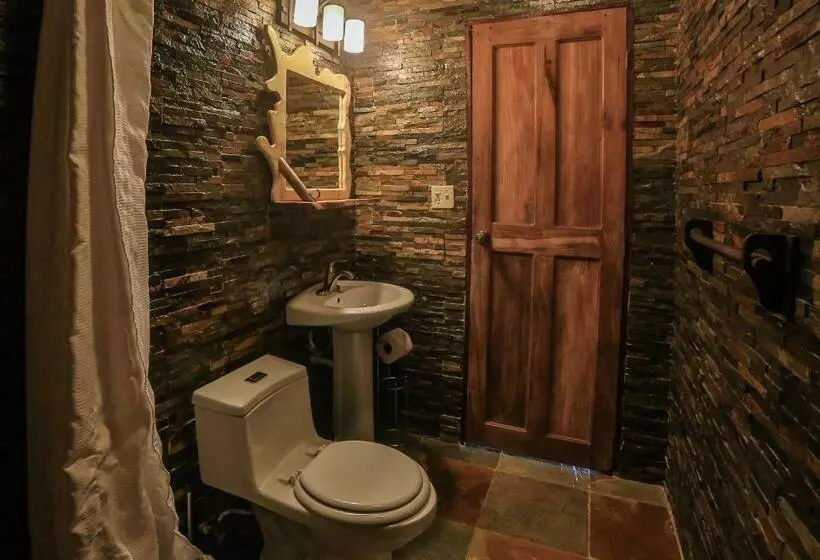 Retkeilymaja Bambuda Lodge