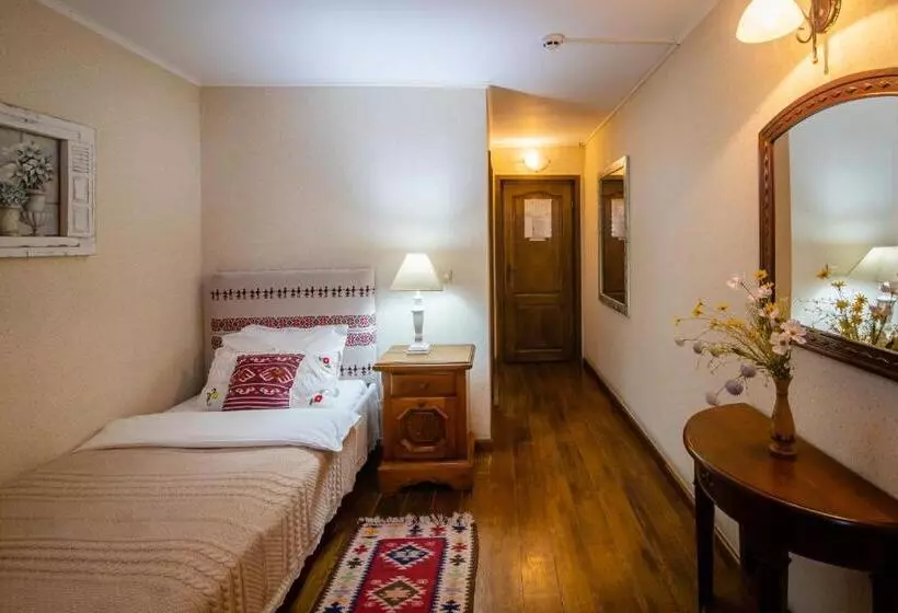 Retkeilymaja Hanul Ancutei