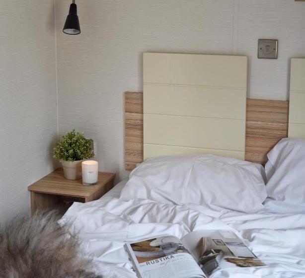 הוסטל Valfjället Ski Center