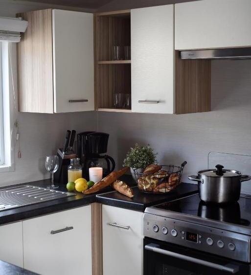 הוסטל Valfjället Ski Center