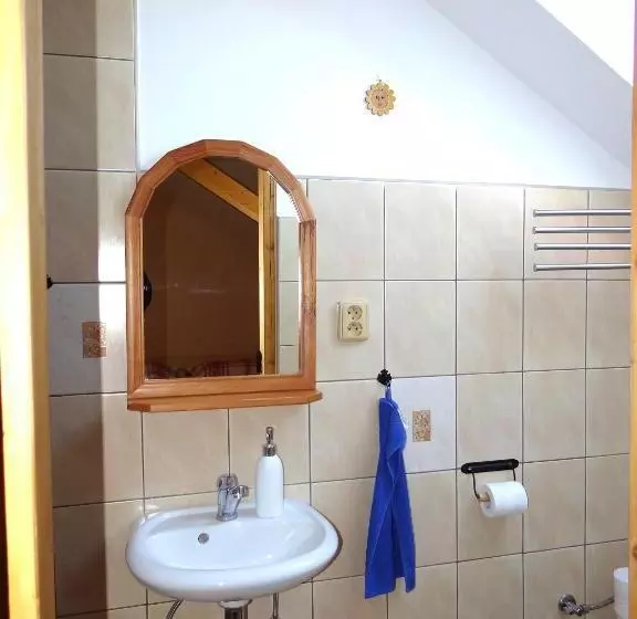 هتل Farma Růžová