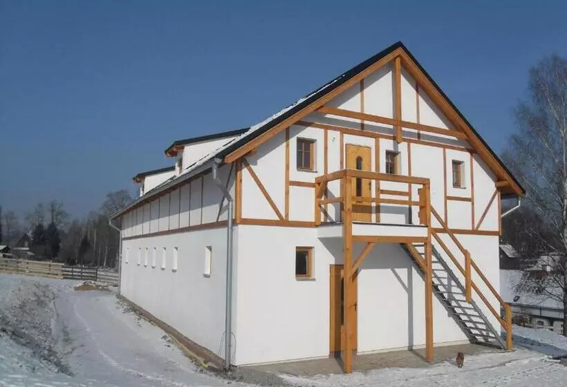 هتل Farma Růžová