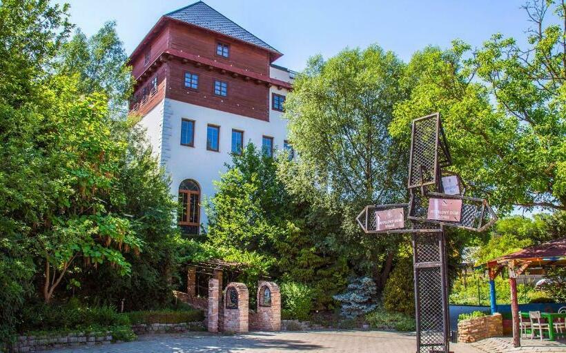 ホテル Kurdějov Bed And Breakfast