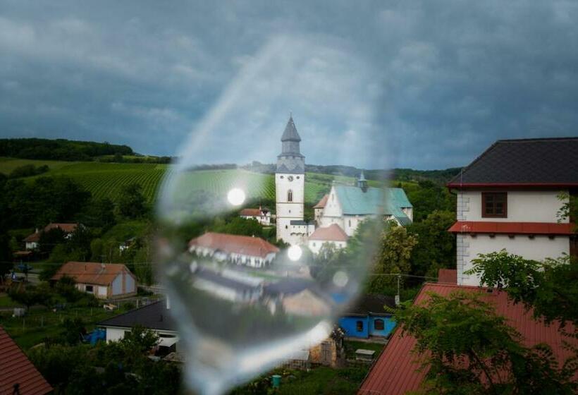 ホテル Kurdějov Bed And Breakfast