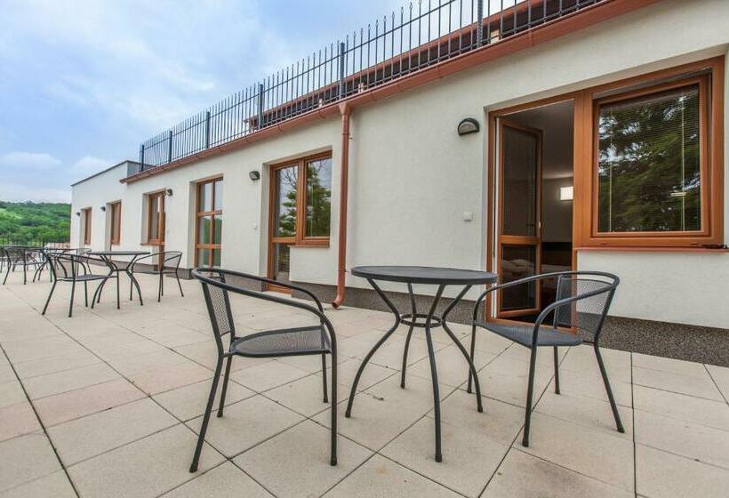 ホテル Kurdějov Bed And Breakfast