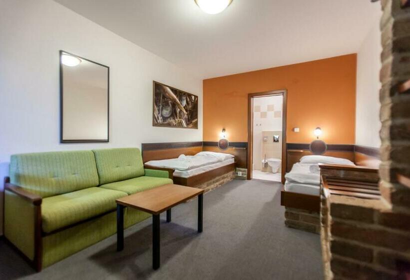 ホテル Kurdějov Bed And Breakfast