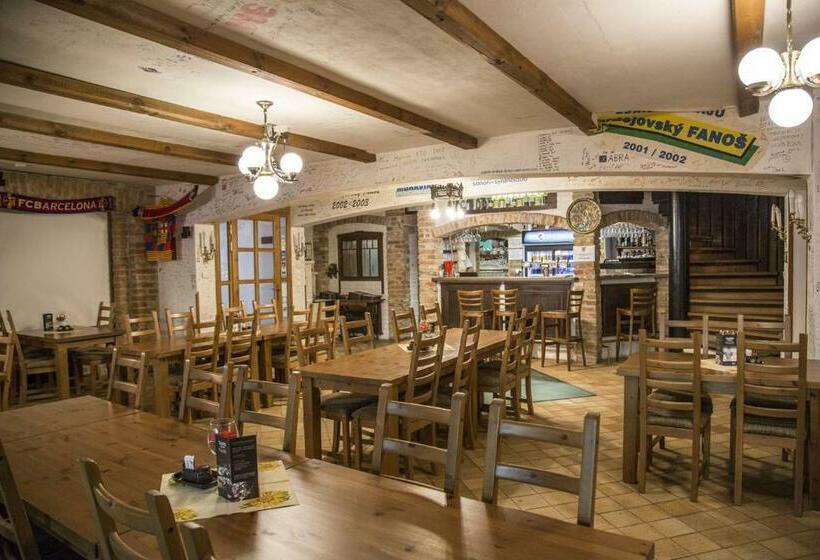 ホテル Kurdějov Bed And Breakfast