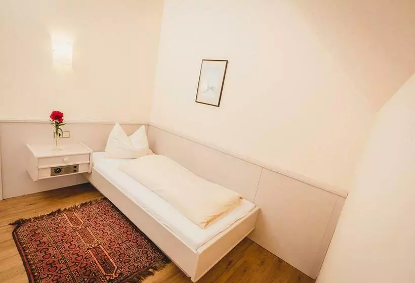 Hotelli Landgasthof Gietl