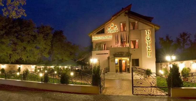 ホテル Parc Tecuci