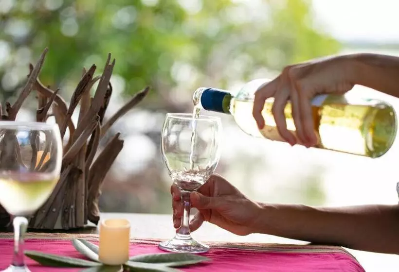 ホテル Urraca Monkey Island Eco Resort