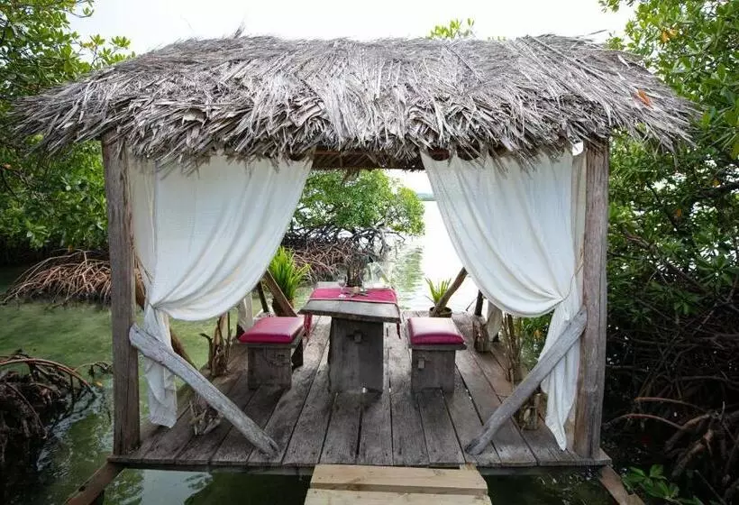 ホテル Urraca Monkey Island Eco Resort