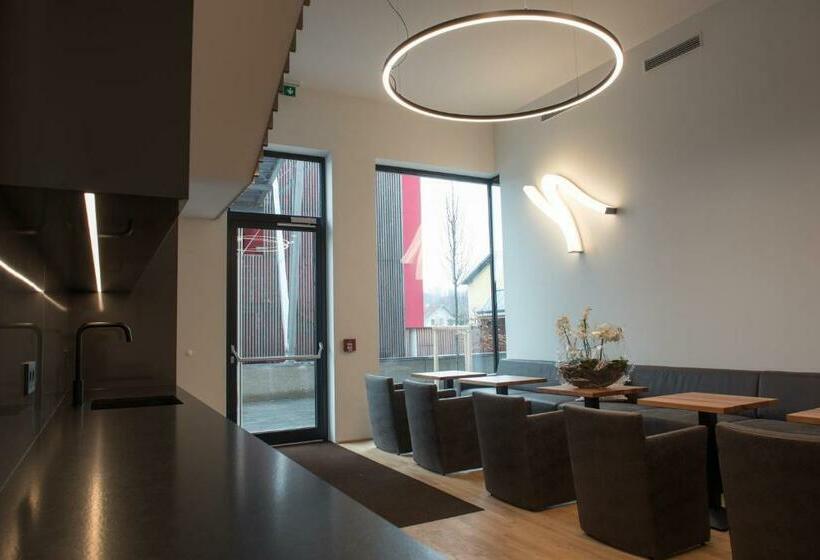 Отель Wallern Garni