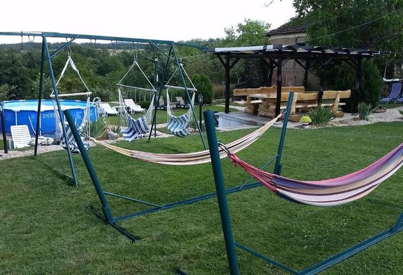 פנסיון Guest House Relax