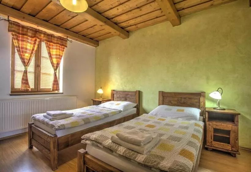 Majatalo Penzión Grobský Dvor