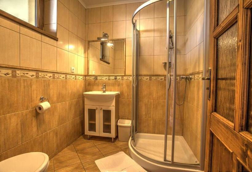 פנסיון Penzión Grobský Dvor