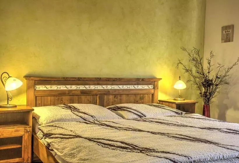 Majatalo Penzión Grobský Dvor